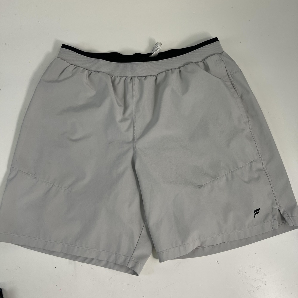 Fabletics Shorts Mens L White Gray Lined 8 Inseam Athletic Stretch Gym Pockets